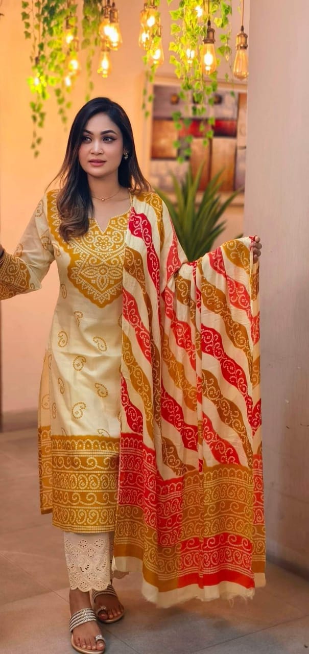 Screen Print Linen Three Piece Set with Cotton Dupatta