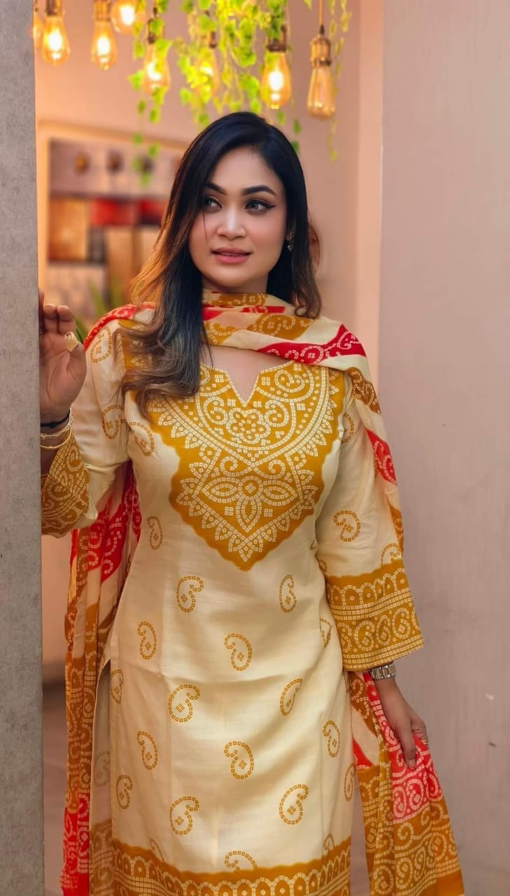Screen Print Linen Three Piece Set with Cotton Dupatta
