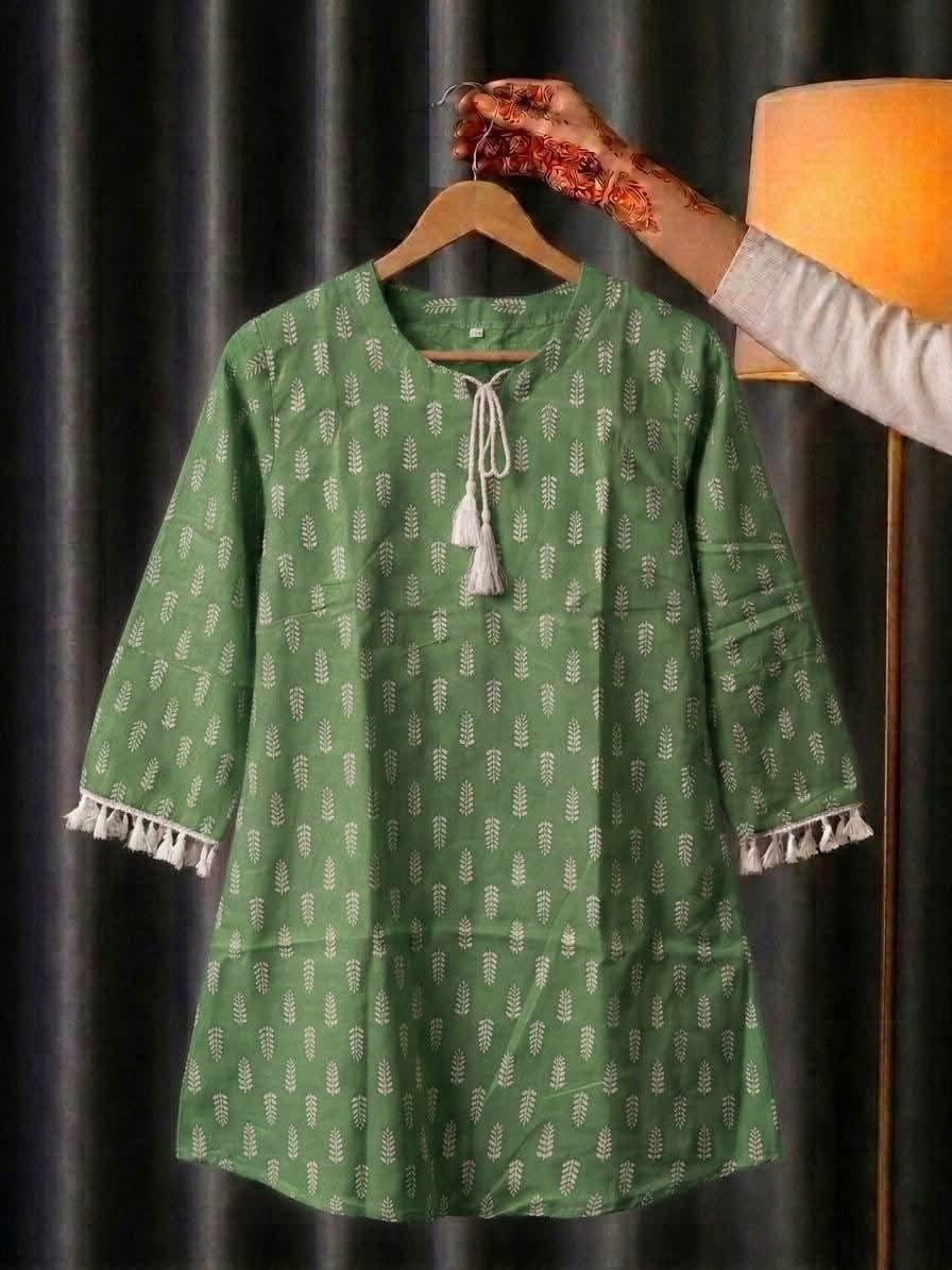 Trendy Screen Printed TC Cotton Short Kurti with Tassel