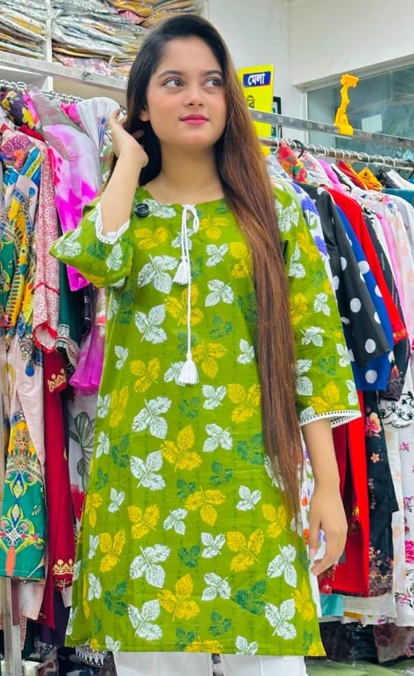Trendy Screen Printed TC Cotton Short Kurti with Tassel